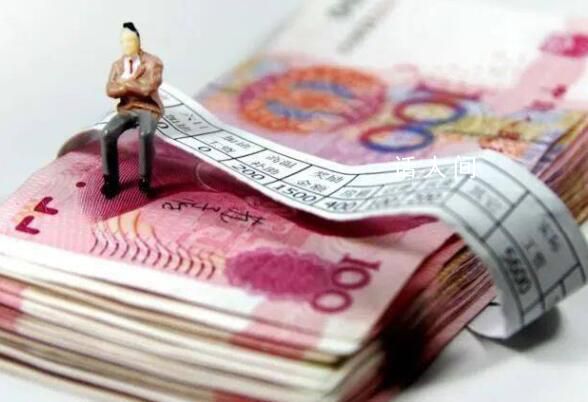 本月工资或将多两笔钱 过节费是强制发放的吗