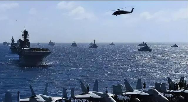 9国开进南海 中国舰船在仁爱礁越聚越多