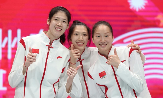 中国女排深夜突传坏消息，李盈莹伤情出现重大变化，蔡斌表示遗憾和痛心
