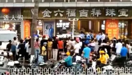 男子持刀抢劫金店失败后企图自杀 在刑满释放之后仍不思悔改