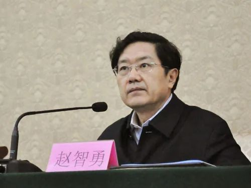副省长被“断崖式”降级处分为科员 9年后二次被查