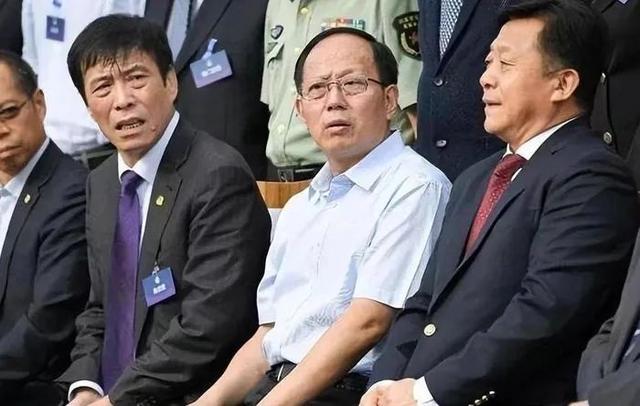 从&ldquo;苟局&rdquo;到&ldquo;仲文同志&rdquo;，再到落马被查，&ldquo;正部虎&rdquo;苟仲文二三事