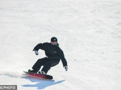 总算知道:冰雪运动活力足 冷气不减火热心 全民乐享冬日激情