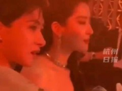 原来刘亦菲吃饭也是手机先吃  15部综艺入围角逐！
