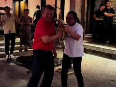 “李逵”扮演者为儿子办婚礼答谢宴！！（图）