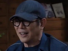 62岁李连杰晒躺病床照片 面容憔悴！！（图）