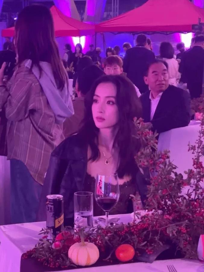 胡冰卿签约新公司合力极光