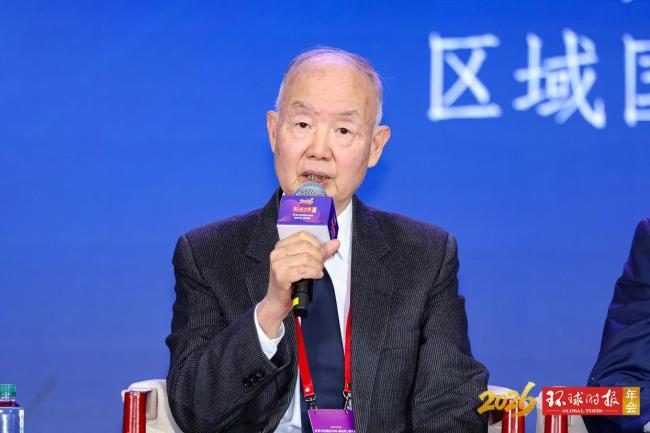 海军少将杨毅：世界可以相信中国