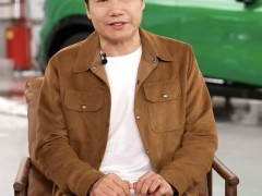 [快讯]雷军直播现场拆解小米YU7 回应争议与米粉交流