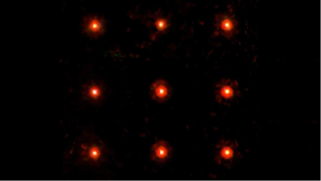 宇宙神秘“小红点”为何那么红