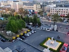 [快讯]来逛吃，车停市委大院，免费！贴心服务获赞