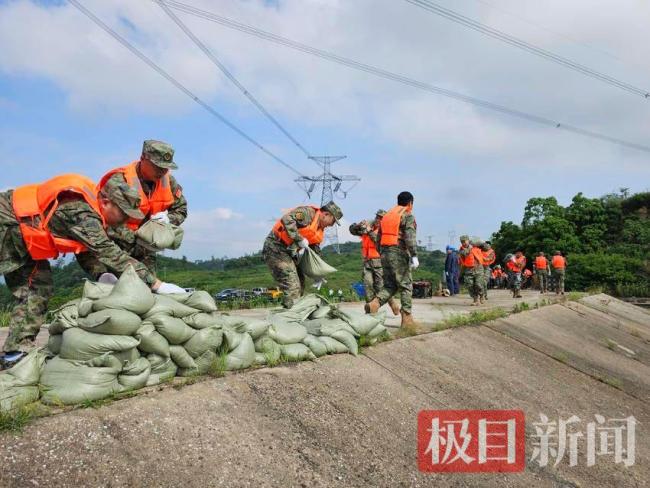 湖北孝感各地闻“汛”而动