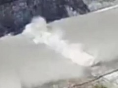 汕头一水泥路面因高温暴晒炸开 热浪导致村道爆裂[快讯]
