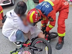 女童腿卡自行车车架消防暖心施救 消防提醒[快讯]
