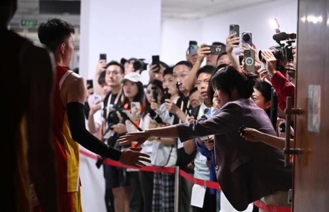 媒体：中国男篮需要一次破而后立 沉默与反思