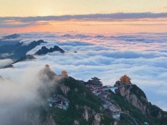 聊聊:景区月薪6万包吃住招"云海观察员" 记录夏日奇观